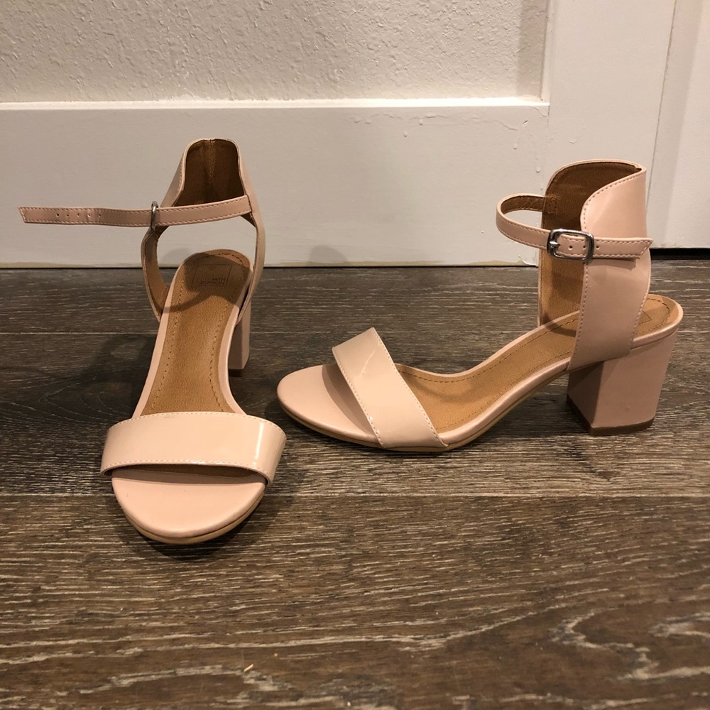 14th & Union sandals